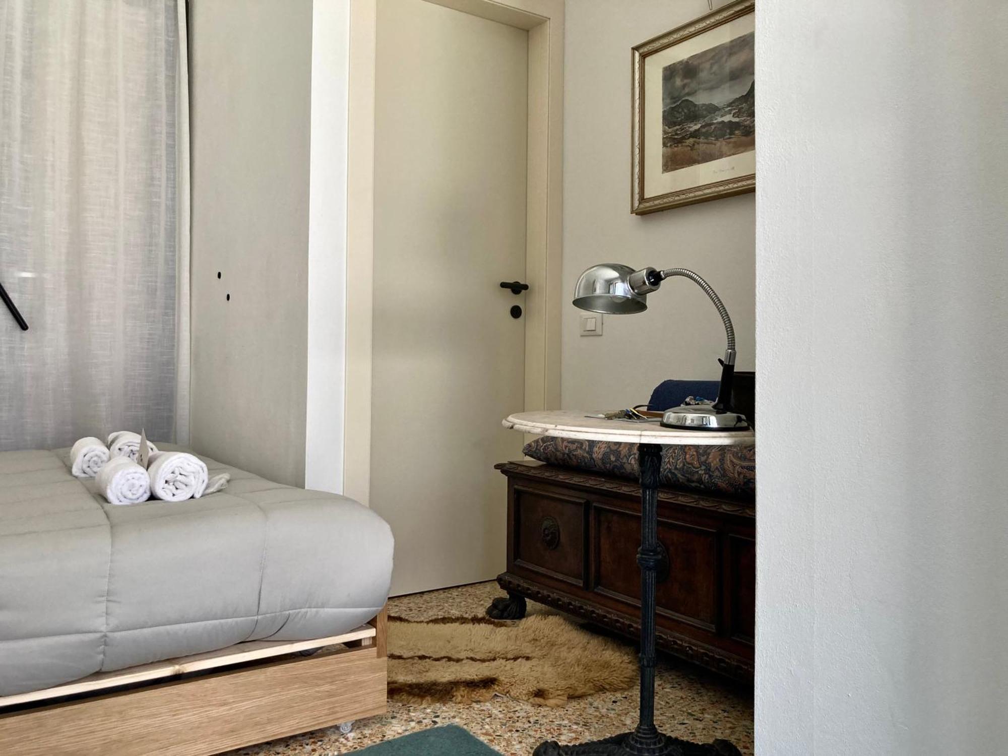 Buonocore Guesthouse Bergamo Bagian luar foto