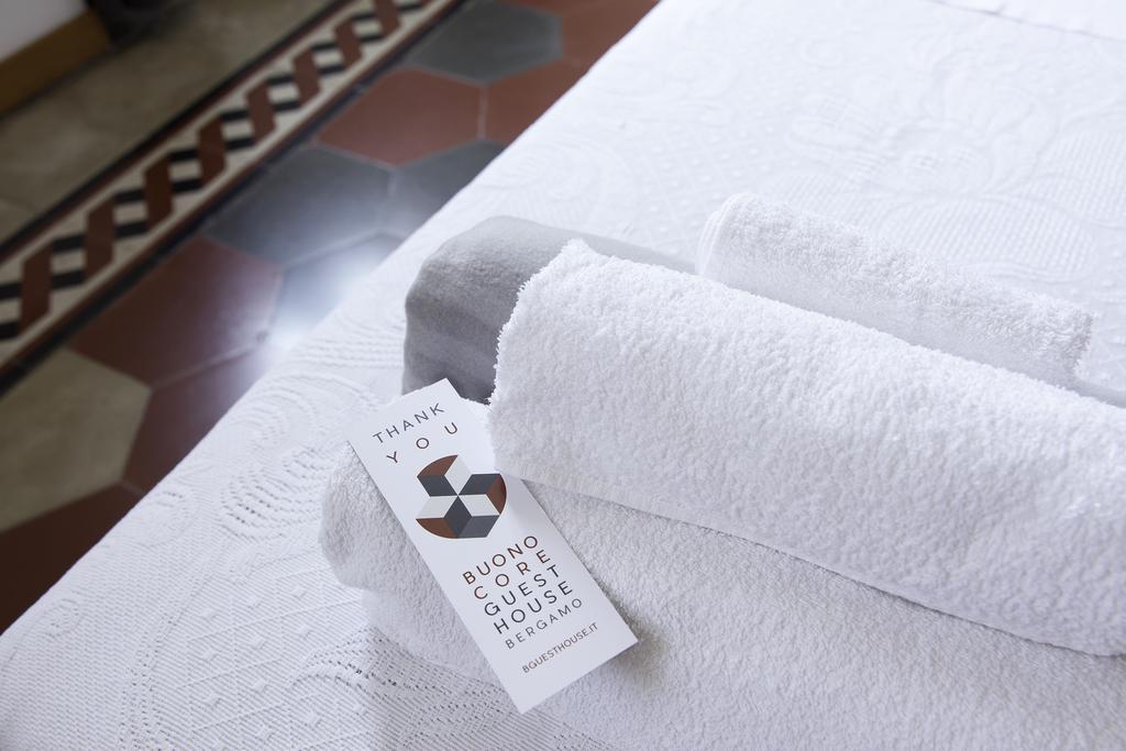 Buonocore Guesthouse Bergamo Bagian luar foto